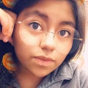 Meet your Posher, Leslie